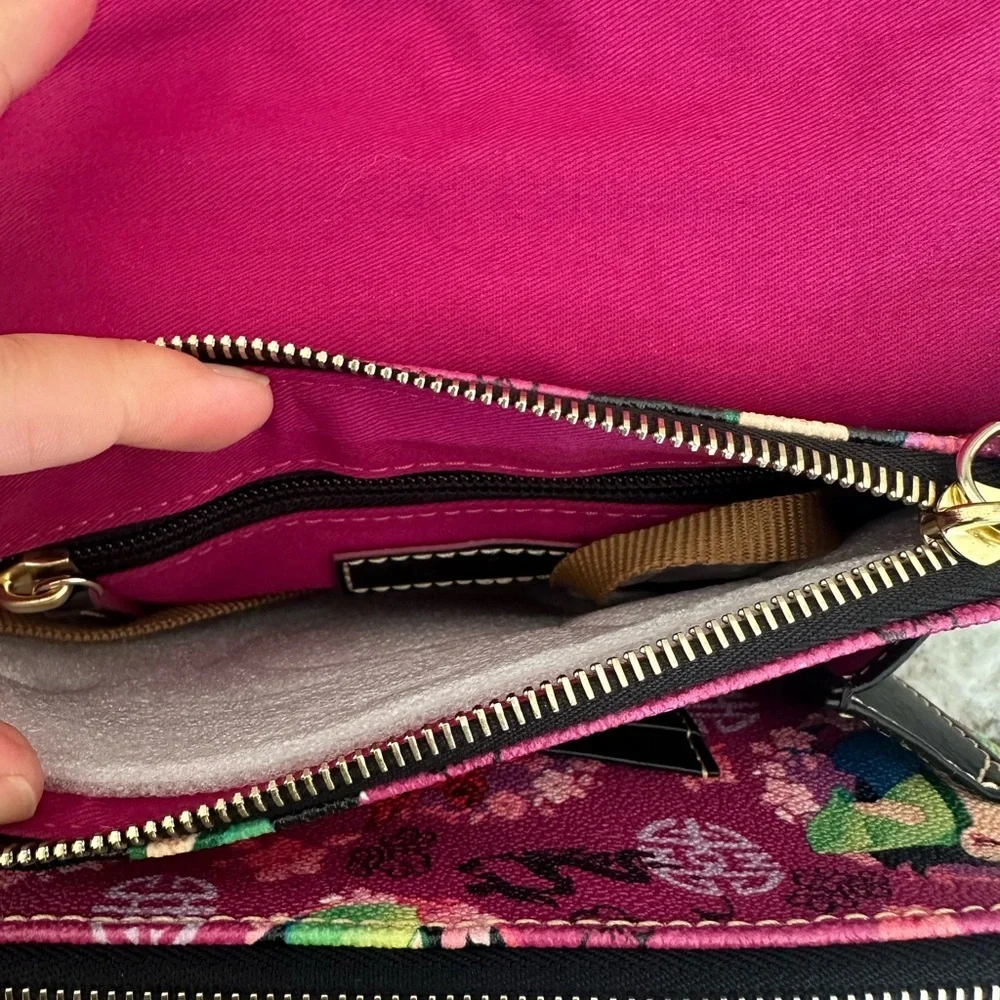 Disney Dooney & Bourke Mulan Crossbody Bag NEW rare - Picture 7 of 9